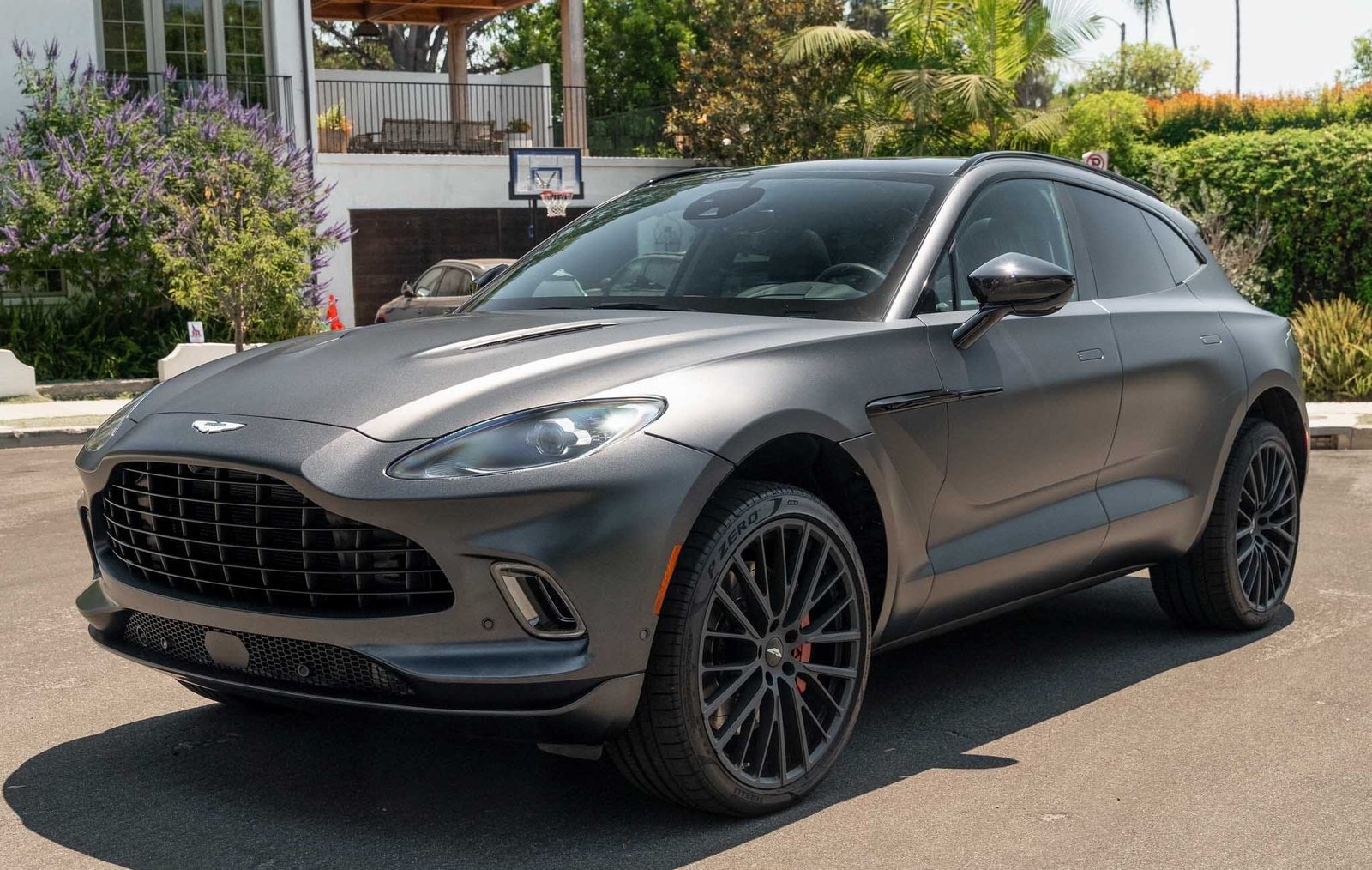 2022 Aston Martin DBX
